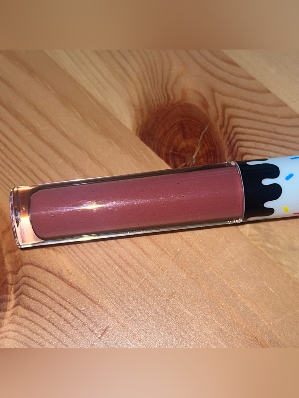Half Caked Lip Fondant in Theme Song